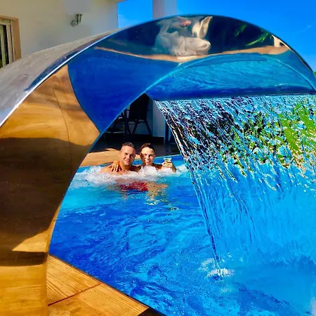 Pintoresca Habitacion, Piscina Climatizado Y Sauna