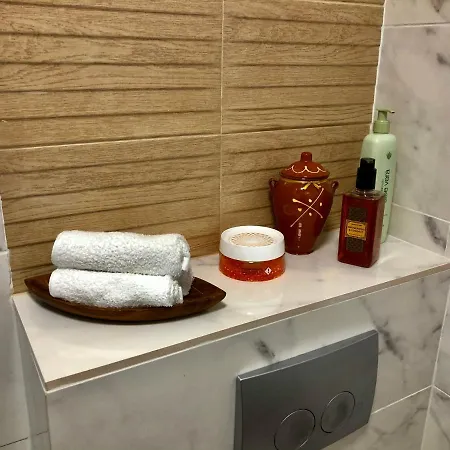 Pintoresca Habitacion, Piscina Climatizado Y Sauna *